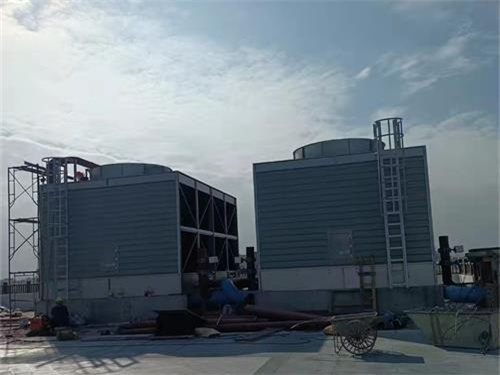 高溫玻璃鋼冷卻塔風(fēng)機(jī)特點(diǎn)(玻璃鋼冷卻塔的工作原理)